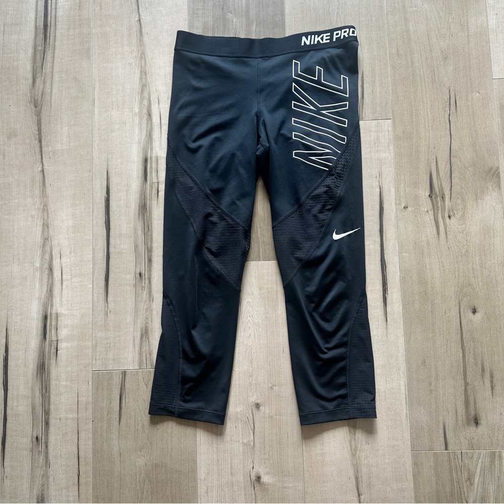 Nike Pro Black Leggings Capris